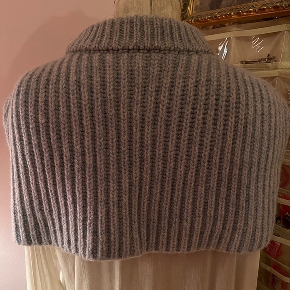 Nwot Calvin Klein 205w39nyc knit cape - Picture 6 of 9